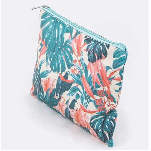 Tropical Jungle Print Canvas clutch NEW - Picture 2 of 3